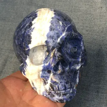 Looduslik sinine ruut natriuretic crystal skull nikerdatud looduslik kristall