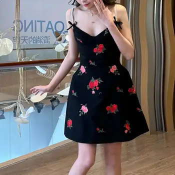 Seksikas Õie Slim Beaded Luksus Naiste Suspender-Line Must Kleit 2024 Korea Elegantne Ashion Quinceanera Kleidid Brand New